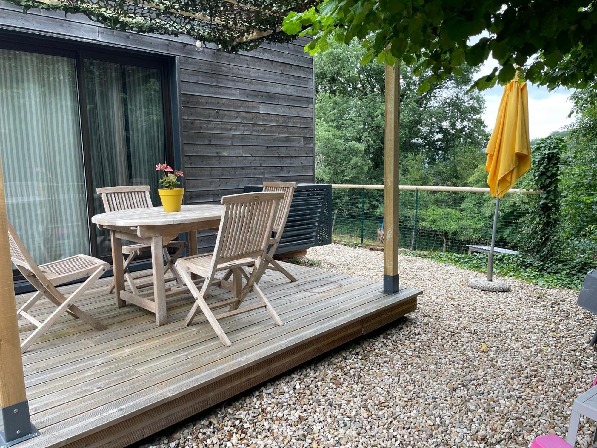 Gite Chalet Bois Bessuejouls المظهر الخارجي الصورة